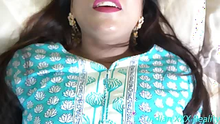 Burdening someone XXX Valentine’s special Valentine special XXX indian porn in hindi